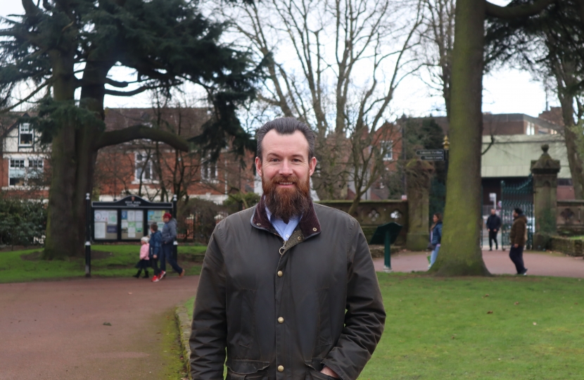Stuart Anderson MP Encourages Tree Planting 
