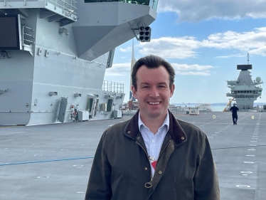 Stuart Anderson MP calls on Government to rapidly modernise the Navy