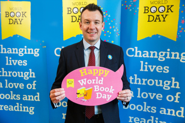 Stuart Anderson MP World Book Day 2023